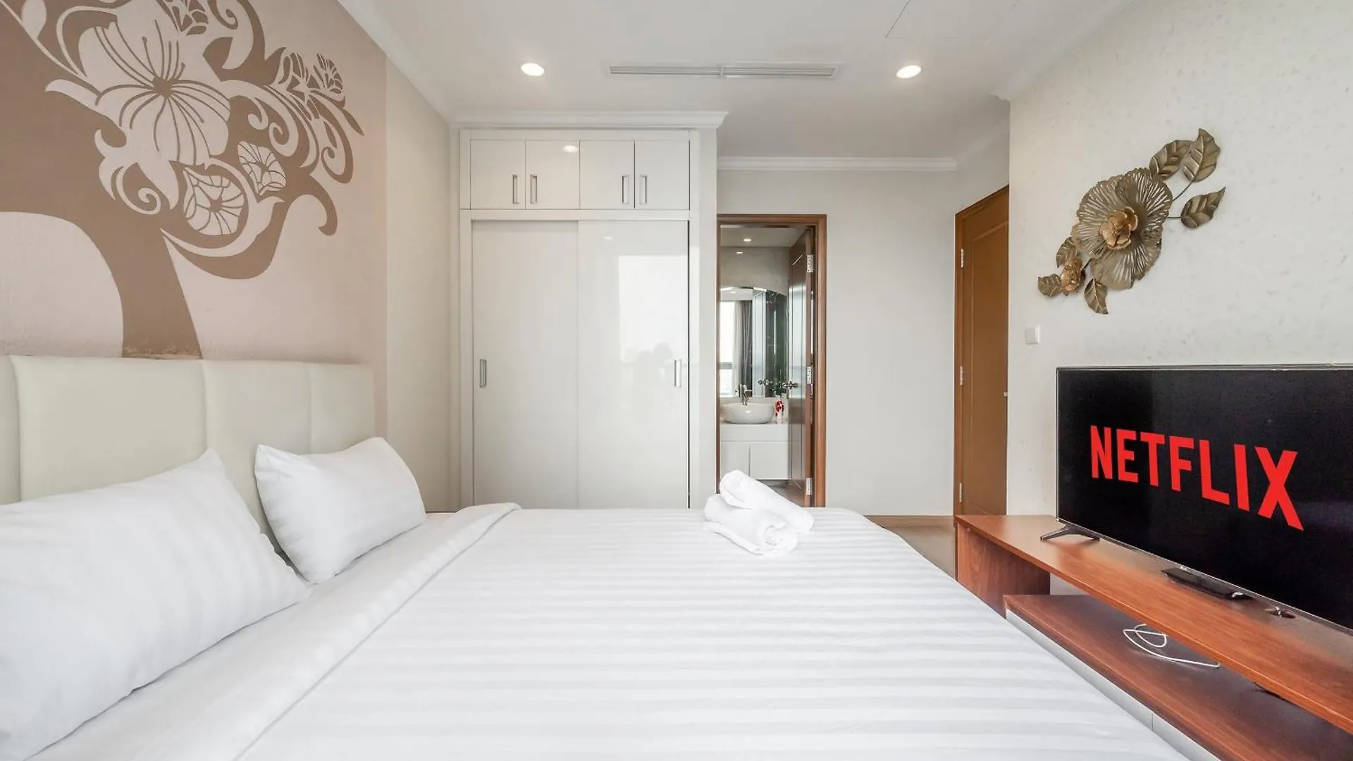 Carat Class Landmark 81 Apartment Ho Chi Minh City