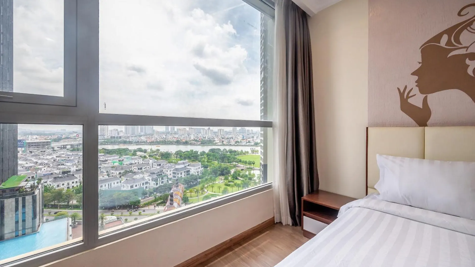 Carat Class Landmark 81 Apartment Ho Chi Minh City
