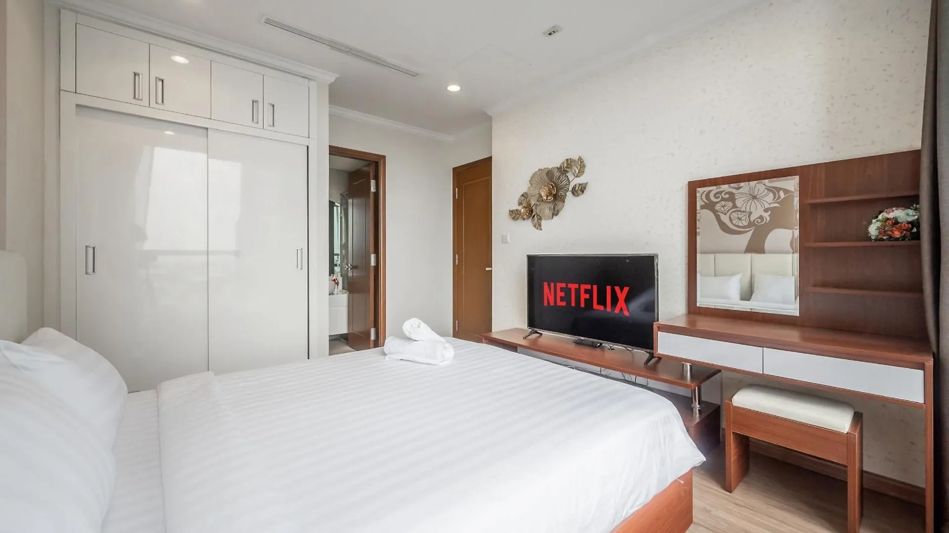 Carat Class Landmark 81 Apartment Ho Chi Minh City 0*,