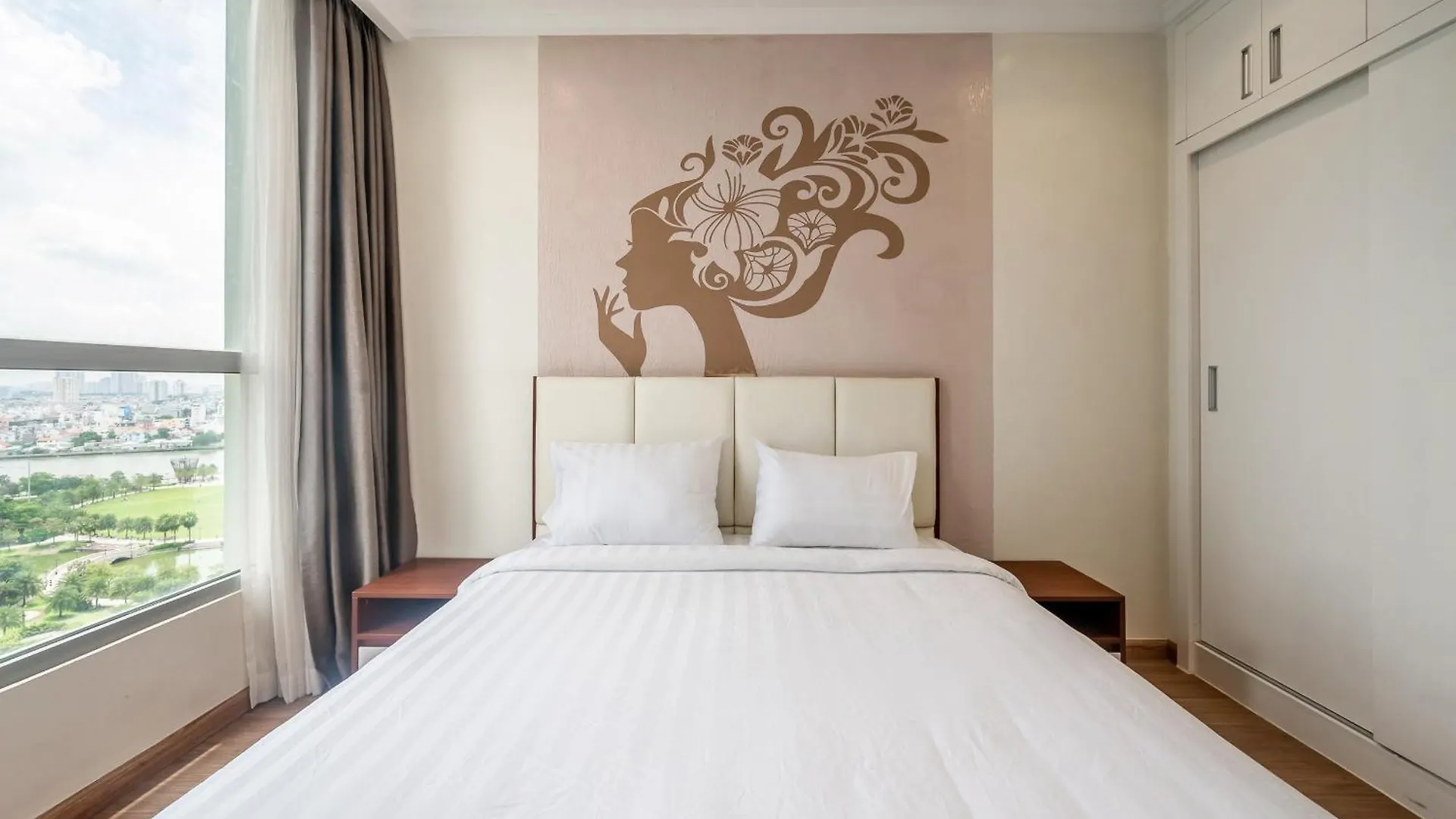 Carat Class Landmark 81 Apartment Ho Chi Minh City