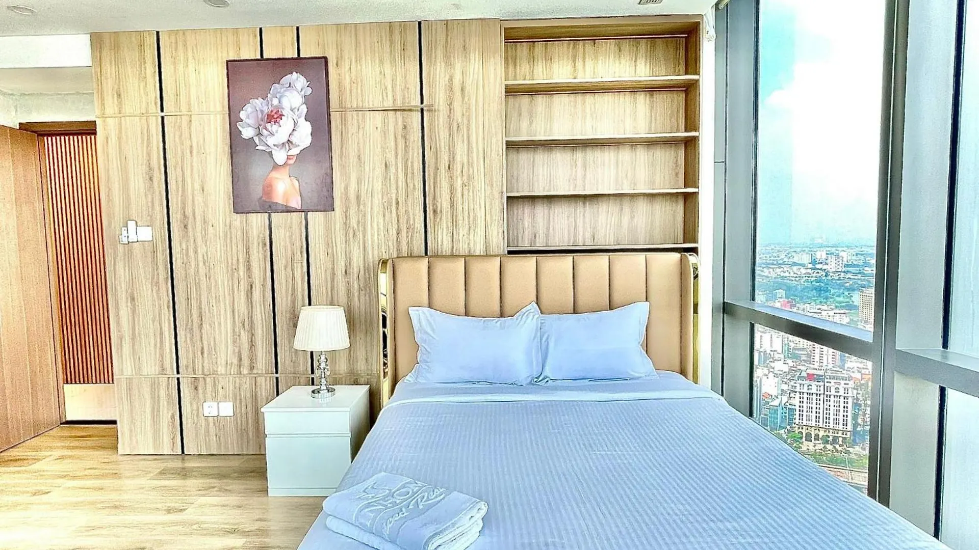 Carat Class Landmark 81 Apartment Ho Chi Minh City Vietnam