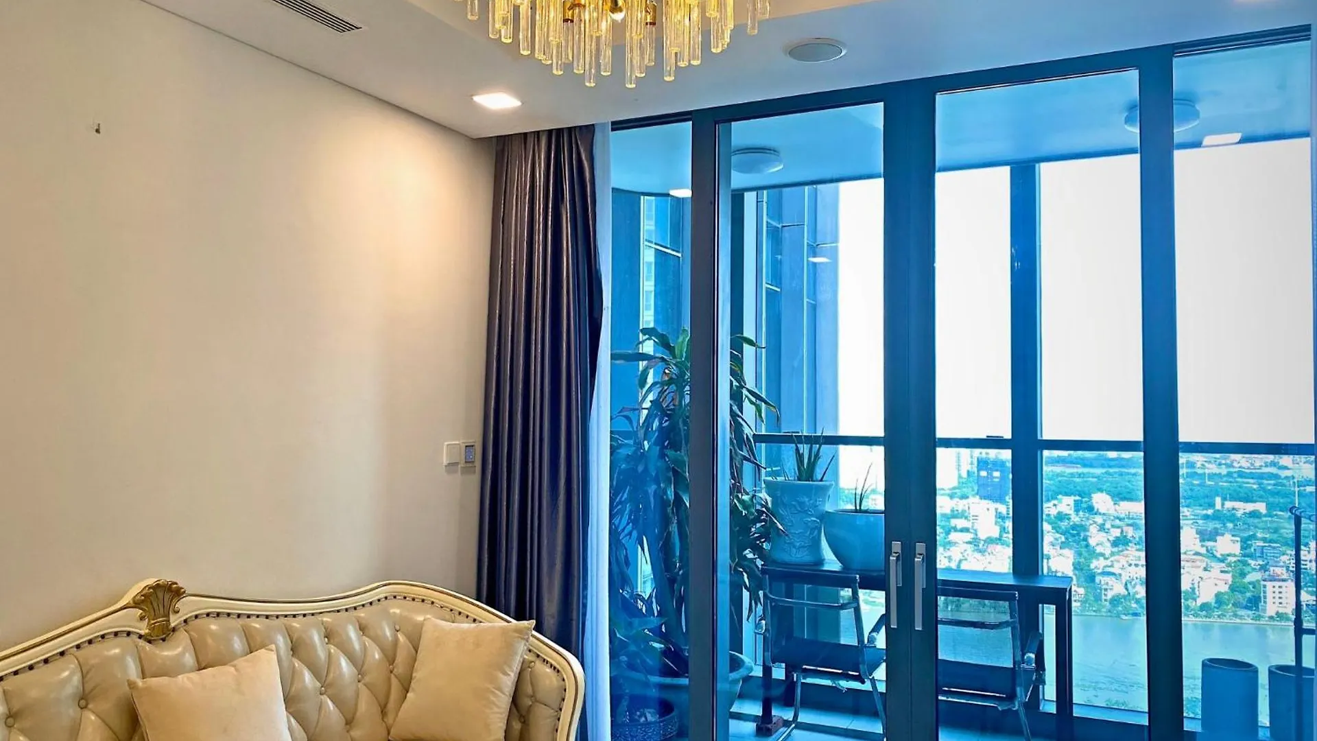 Carat Class Landmark 81 Apartment Ho Chi Minh City