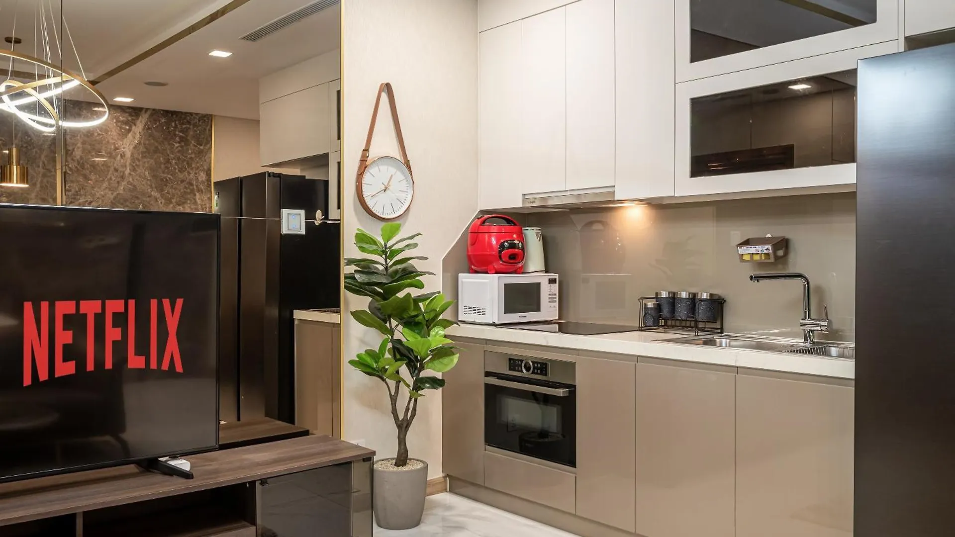 Carat Class Landmark 81 Apartment Ho Chi Minh City