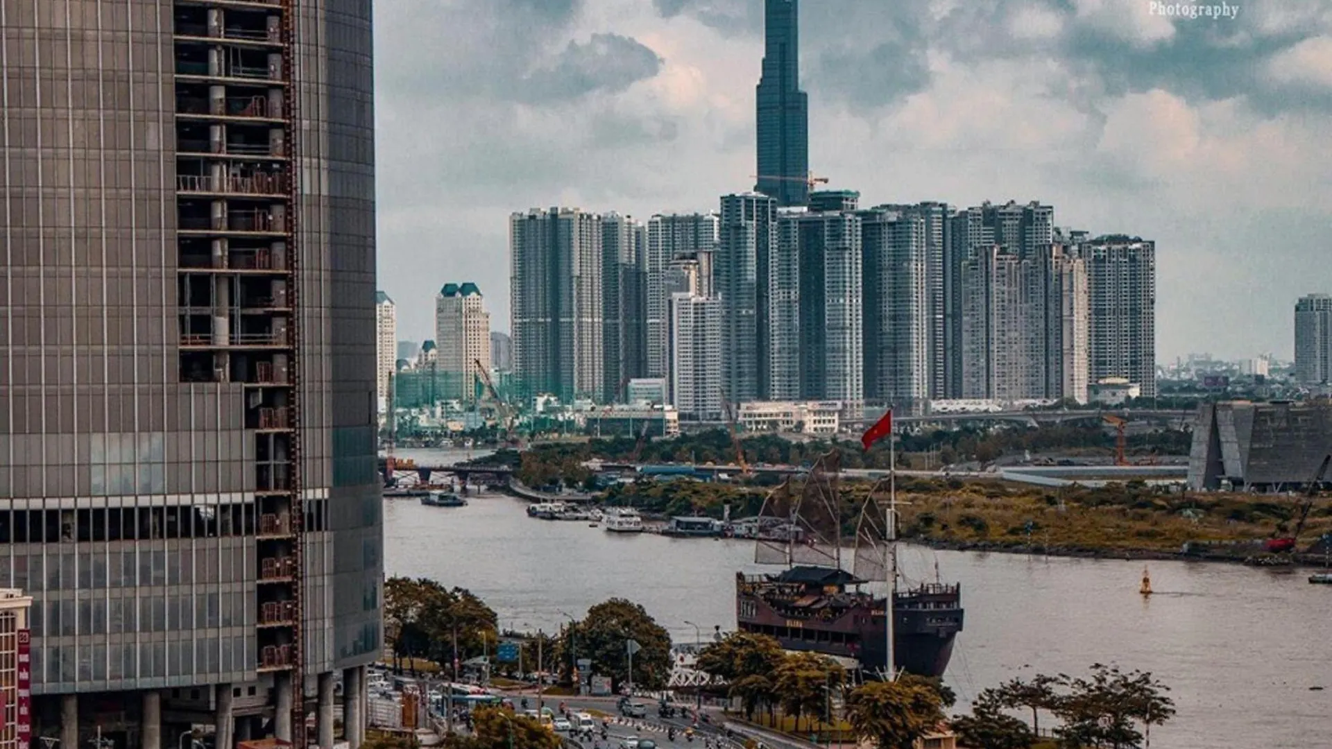 Carat Class Landmark 81 Apartment Ho Chi Minh City