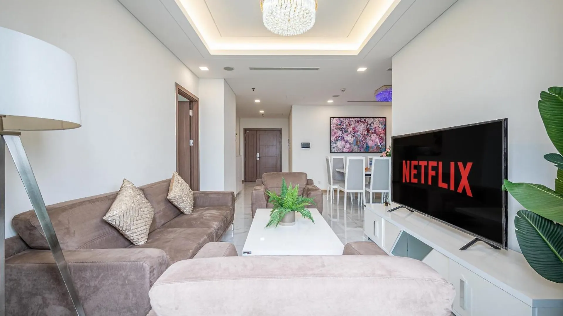 Carat Class Landmark 81 Apartment Ho Chi Minh City Vietnam